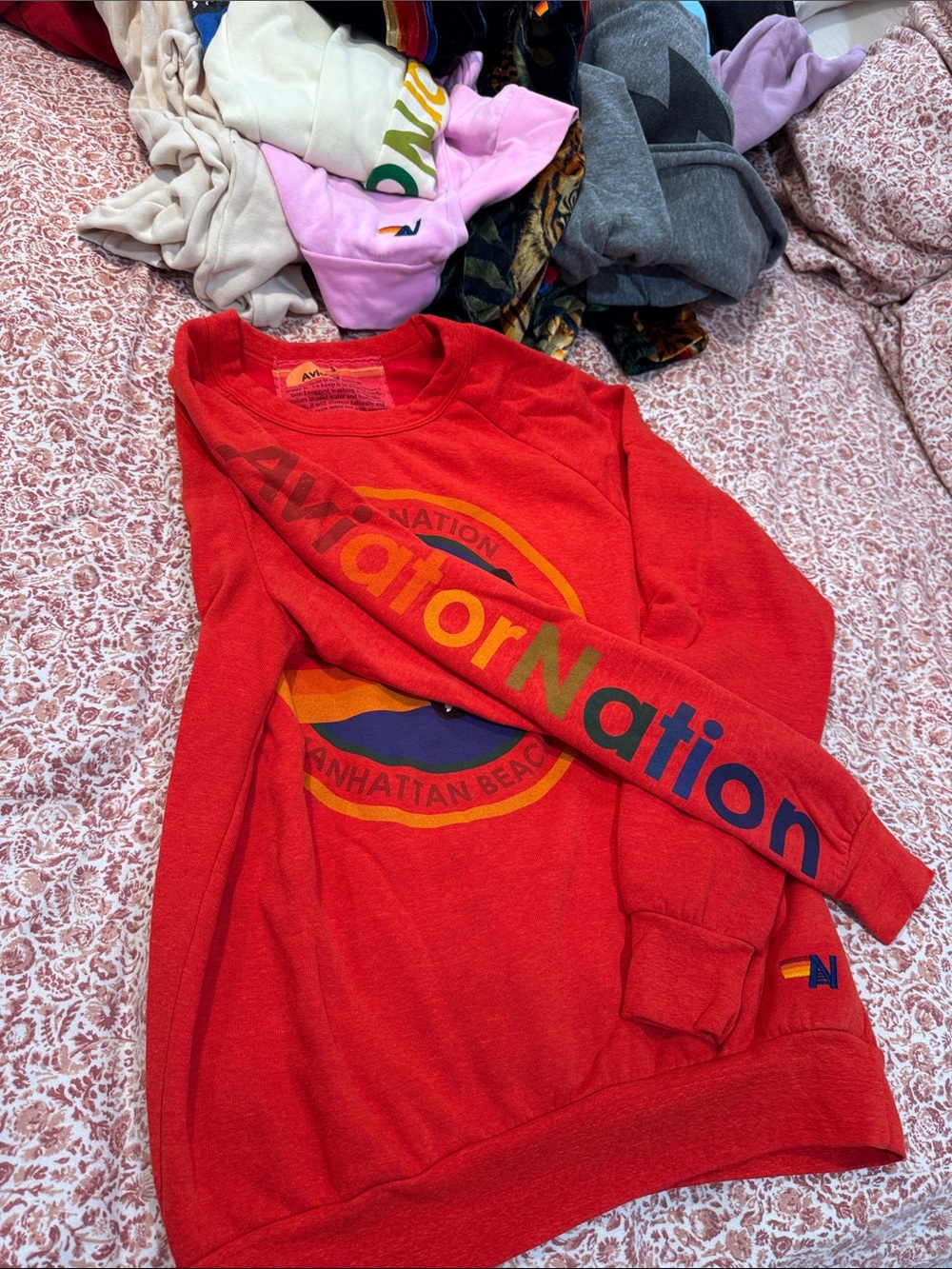 Aviator nation logo crewneck: red / Manhattan Beach - Picture 2 of 3